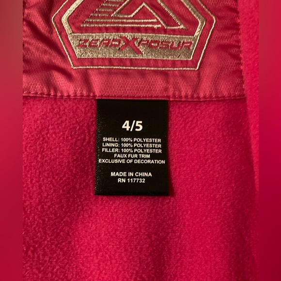 Girls coat pink and hardly used, super comfy. Hoodie. Size 4/5 - Picture 12 of 17